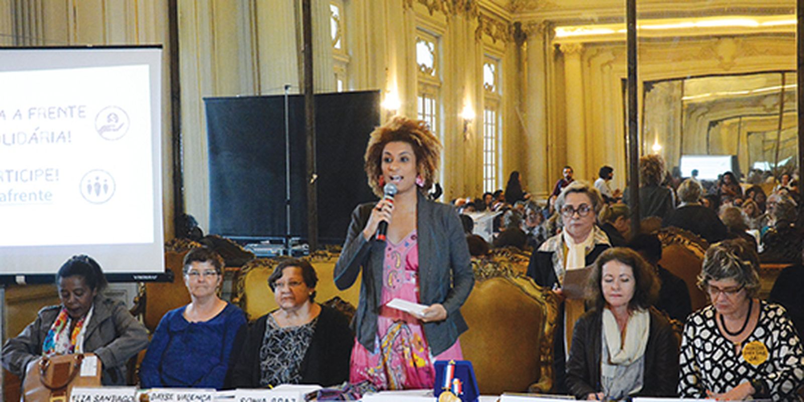 Moraes manda PF entregar conversas entre delegado e Marielle Franco