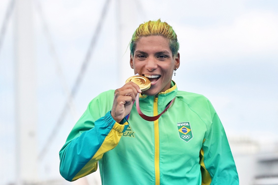 Ana Marcela Cunha será um dos destaques do desafio Rainha do Mar deste domingo, em Copacabana